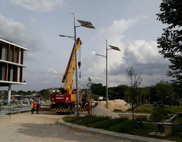 Led Vertical Wind Solar Hybrid Street Light